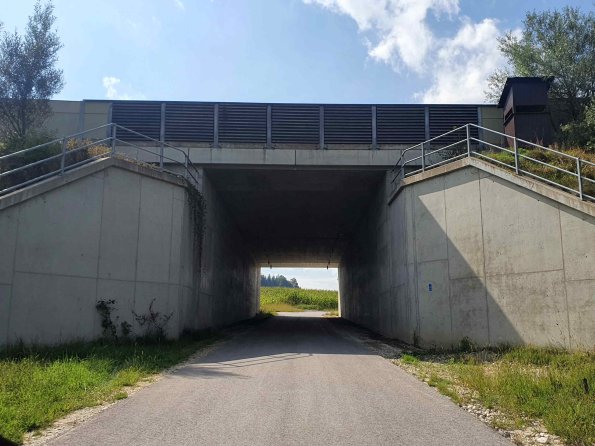 PA_AT_KOB_entranceareaphotofrombothsidesunderpass_20220907120402160