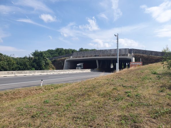 PA_AT_POET_entranceareaphotofrombothsidesoverpass_20220824133731333