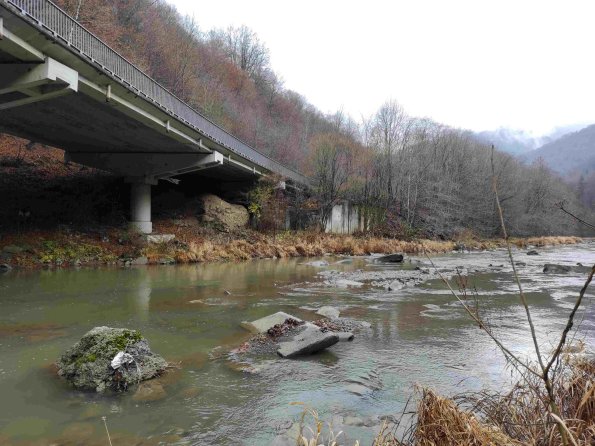 PA_UKR_entranceareaphotofrombothsidesunderpass_20211120142541221